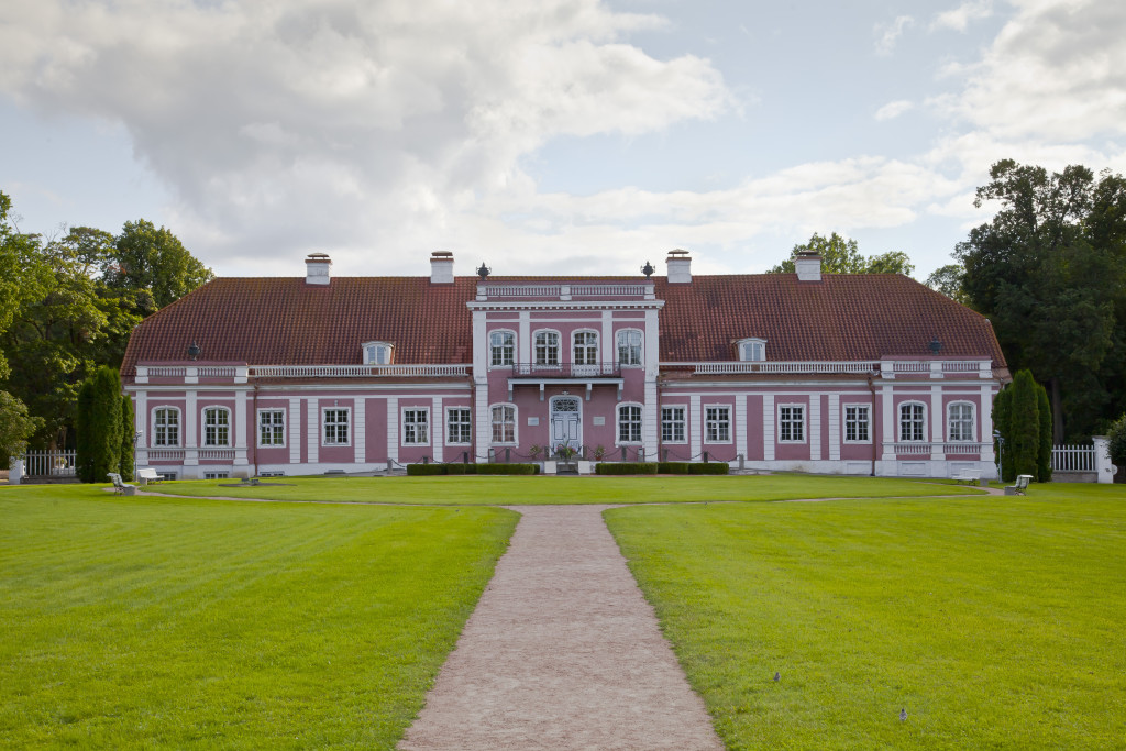 Sagadi_manor,_Parque_Nacional_Lahemaa,_Estonia,_2012-08-12,_DD_03