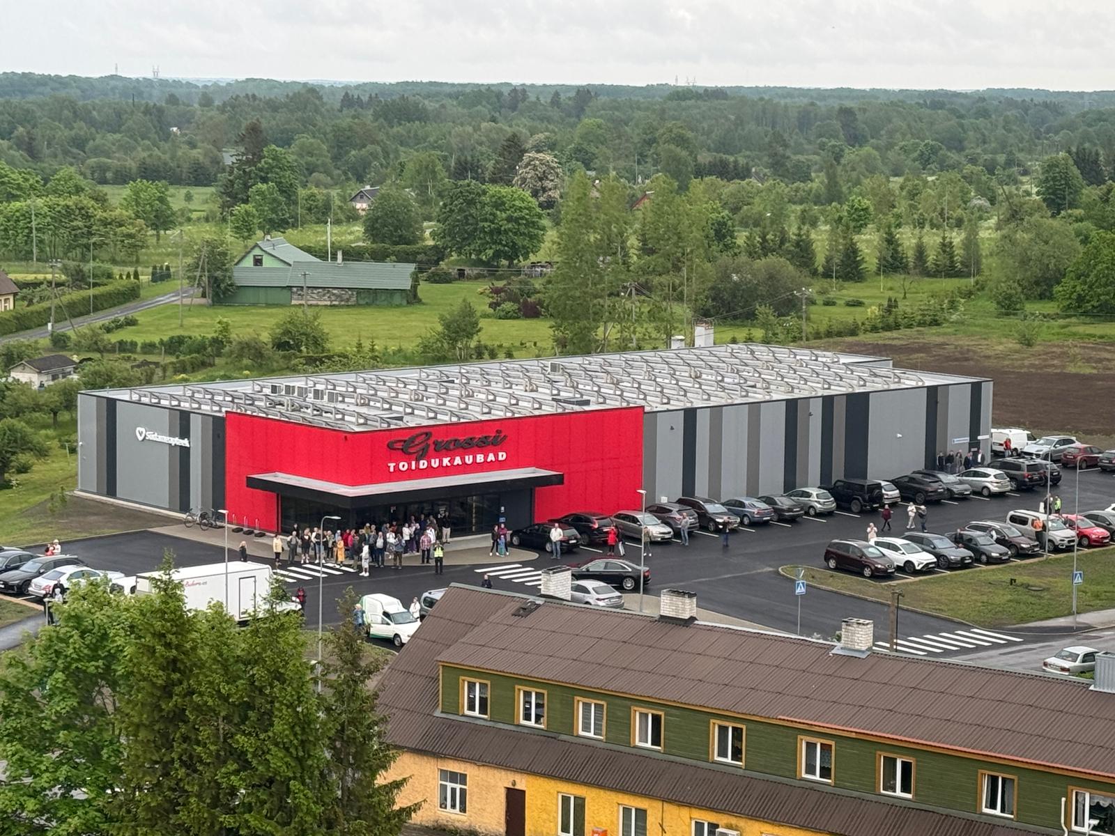 Möödunud reedel alustas tööd AS OG Elektrale kuuluva jaeketi Grossi Toidukaubad kauplus Lihulas. OG Elektra juhatuse liige Kertu Olu rääkis nii avapäevast kui h