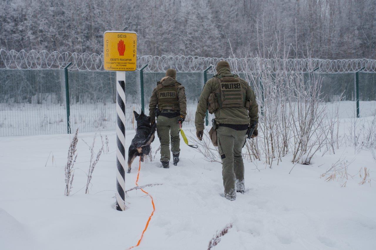 Eesmärk 2025. aasta lõpuks välja ehitada idapiir on täidetud ning viivitusaed algselt planeeritud mahus välja ehitatud. Arvestades muutunud julgeolekukeskkonda,