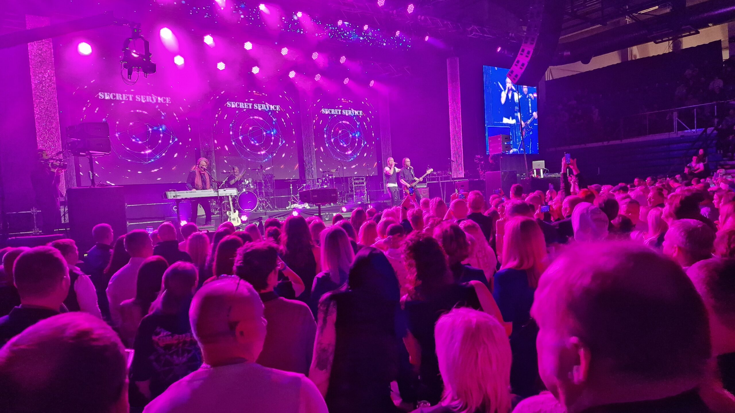 Möödunud laupäeval pidas OG Elektra töötajaspere taas ühispidu, kuhu tänavu kogunes ligi 4000 inimest. Sel puhul toome teieni usutluse ürituse peakorraldaja, AS